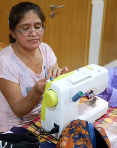 Taller costura a máquina Fundación Ir a Más Valencia 2